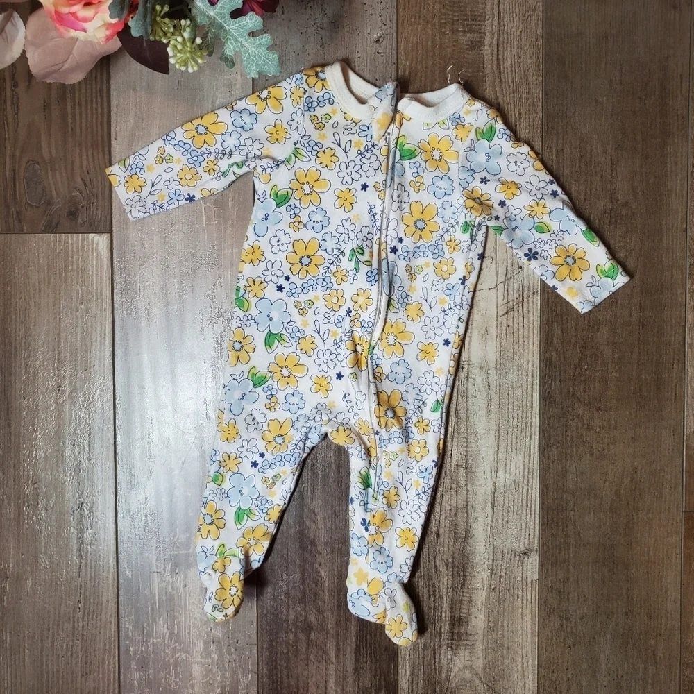 Nine West Baby Girl Footed Sleeper Size 0-3M NWOT White Blue Yellow Green Floral
